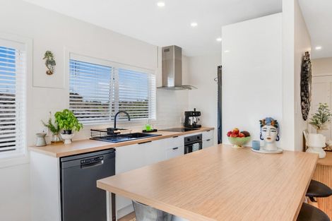 Photo of property in 1/7 Tuscan Place, Half Moon Bay, Auckland, 2012