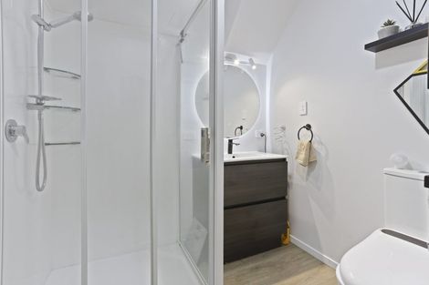 Photo of property in 10 Pyatt Place, Redwood, Christchurch, 8051