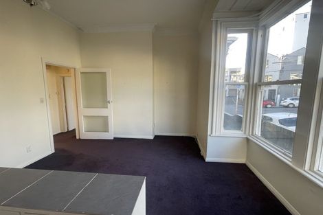 Photo of property in 20 Roxburgh Street, Mount Victoria, Wellington, 6011