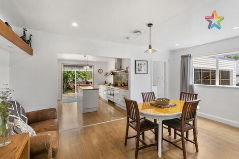 Photo of property in 22 Homedale Road, Wainuiomata, Lower Hutt, 5014