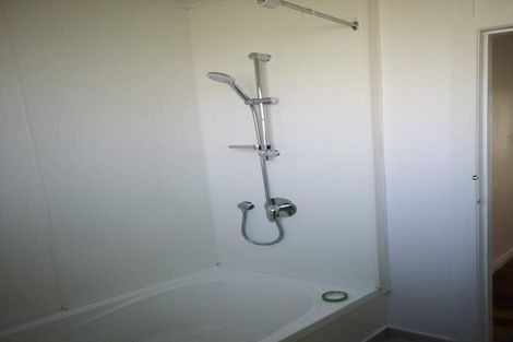 Photo of property in 35-37 Goldsmith Crescent, Levin, 5510