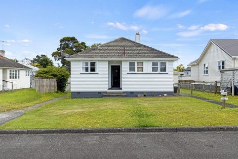Photo of property in 22 Bell Street, Marton, 4710