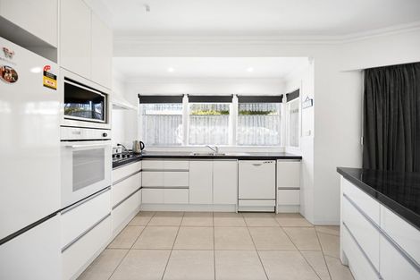 Photo of property in 2 Awatere Avenue, Beerescourt, Hamilton, 3200
