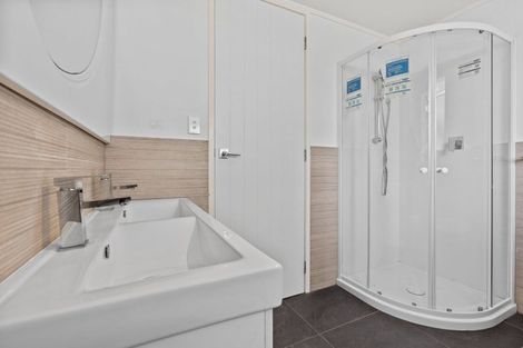 Photo of property in 6a Puketaha Road, Swanson, Auckland, 0816