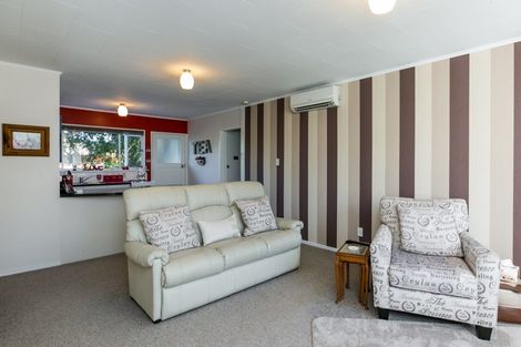 Photo of property in 2/168 Gloucester Street, Taradale, Napier, 4112