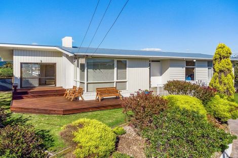 Photo of property in 18 Rua Road, Paraparaumu Beach, Paraparaumu, 5032