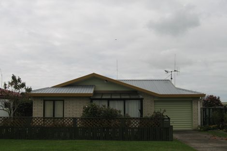 Photo of property in 22 Hall Road, Matua, Tauranga, 3110