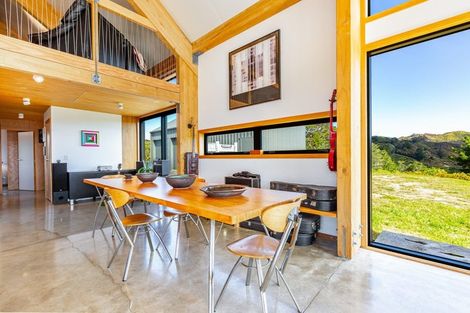 Photo of property in 80 Southernthread Road, Brooklyn, Wellington, 6021