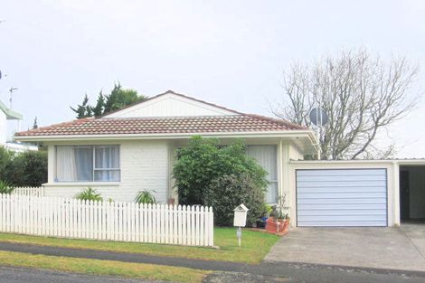 Photo of property in 8b Pohutukawa Drive, Pukete, Hamilton, 3200