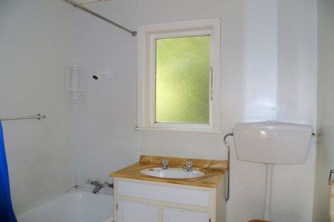 Photo of property in 31 Chesterton Street, Johnsonville, Wellington, 6037