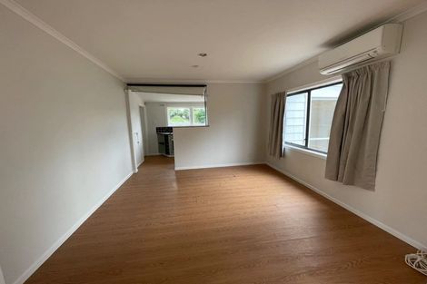 Photo of property in 16 Savoy Road, Glen Eden, Auckland, 0602