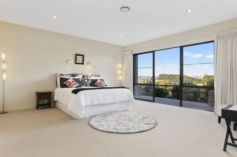 Photo of property in 1304 Old North Road, Helensville, 0875