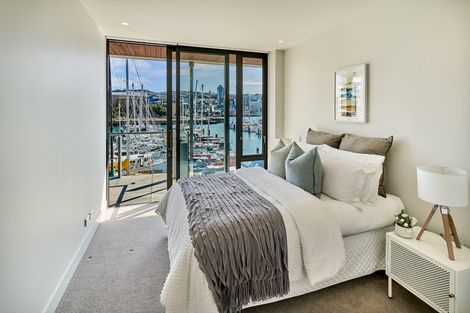 Photo of property in Clyde Quay Wharf, 2b/6 Clyde Quay Wharf, Te Aro, Wellington, 6011