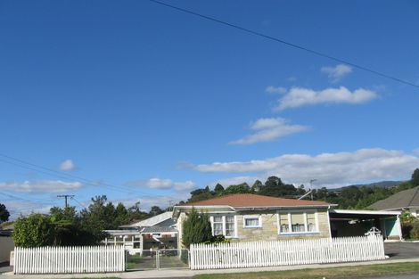 Photo of property in 8f2-c Exchange Street, Ebdentown, Upper Hutt, 5018