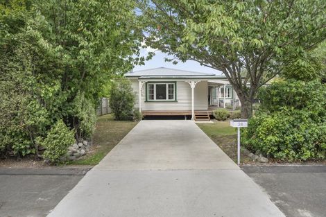Photo of property in 28 Kuratawhiti Street, Greytown, 5712