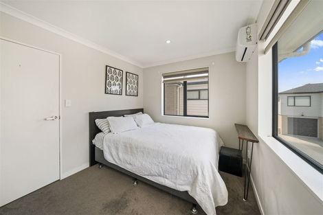 Photo of property in 93 Naylors Drive, Mangere, Auckland, 2022