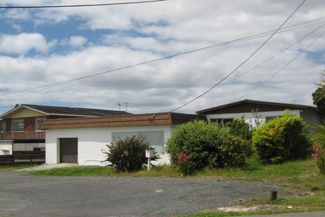 Photo of property in 99 Tiri Road, Tindalls Beach, Whangaparaoa, 0930
