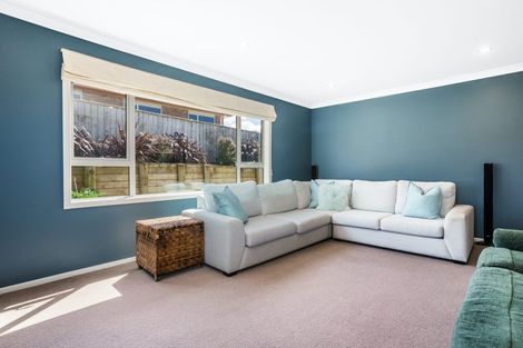 Photo of property in 37 Nelson Avenue, Aotea, Porirua, 5024