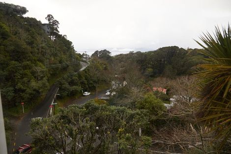 Photo of property in 53 Garden Road, Northland, Wellington, 6012