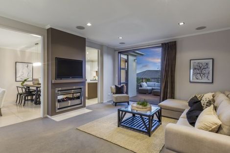 Photo of property in 17 Grand Drive, Orewa, 0931