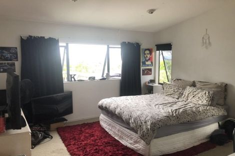 Photo of property in 125c Colwill Road, Massey, Auckland, 0614