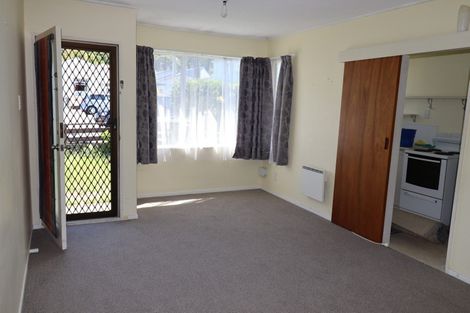 Photo of property in 171f2 Queens Drive, Lyall Bay, Wellington, 6022