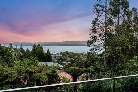 Photo of property in 35 Pluto Place, Beach Haven, Auckland, 0626