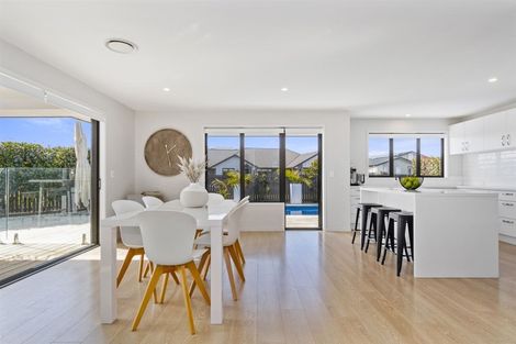 Photo of property in 2 Pimelea Street, Papamoa Beach, Papamoa, 3118