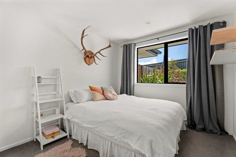 Photo of property in 19 Matipo Street, Wanaka, 9305