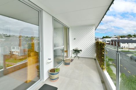 Photo of property in 201/17 Link Crescent, Stanmore Bay, Whangaparaoa, 0932