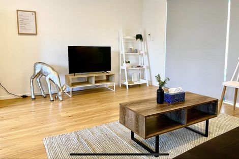 Photo of property in 74a Park Road, Glenfield, Auckland, 0629