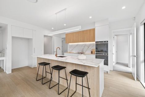 Photo of property in 8 Perehia Mews, Marshland, Christchurch, 8083