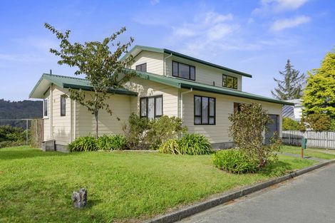 Photo of property in 201 Holborn Drive, Stokes Valley, Lower Hutt, 5019