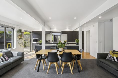 Photo of property in 18 Estuary Crescent, Fairfield, Dunedin, 9018