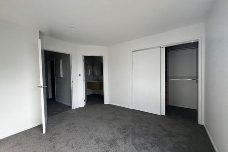 Photo of property in 21 Divich Avenue, Te Atatu South, Auckland, 0610