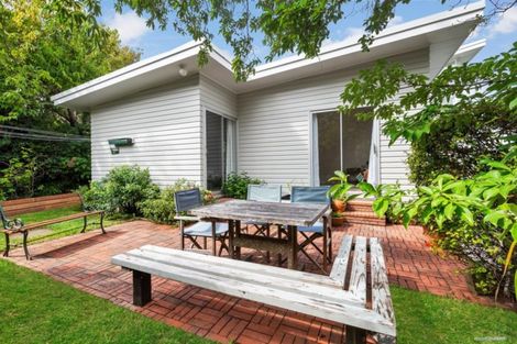 Photo of property in 1 Whitu Street, Khandallah, Wellington, 6035