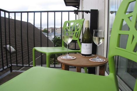 Photo of property in 37u8 Majoribanks Street, Mount Victoria, Wellington, 6011