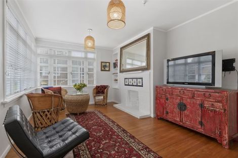 Photo of property in 12a /1 Church Street, Devonport, Auckland, 0624