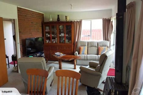 Photo of property in 2/76 Glenvar Road, Torbay, Auckland, 0630