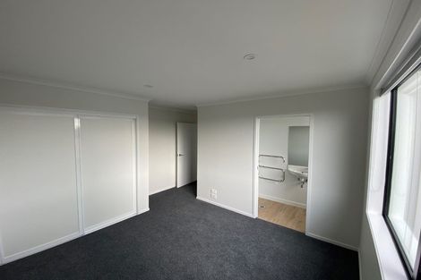 Photo of property in 5/5 Peachgrove Road, Te Atatu Peninsula, Auckland, 0610