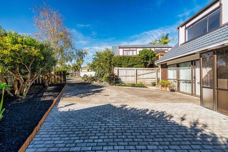 Photo of property in 2/14 Chip Grove, Sunnyhills, Auckland, 2010