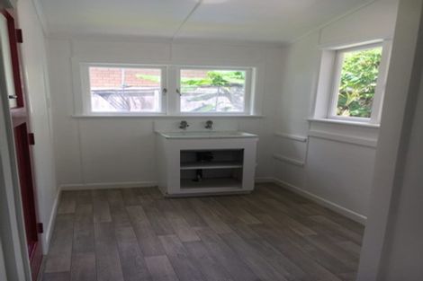 Photo of property in 1/7 Mcleod Road, Weymouth, Auckland, 2103