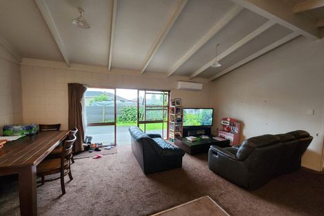 Photo of property in 16a Kennelly Crescent, Pukekohe, 2120