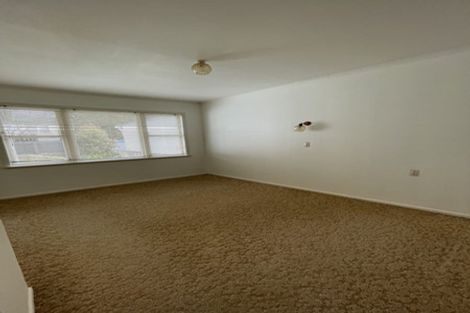 Photo of property in 6 Ely Place, Levin, 5510