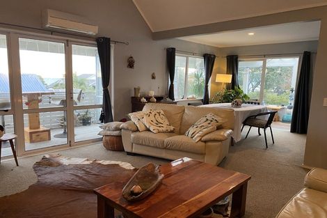 Photo of property in 18 Kohutuhutu Road, Raumati Beach, Paraparaumu, 5032