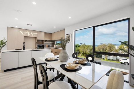 Photo of property in 12a Rewi Street, Torbay, Auckland, 0630