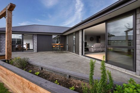 Photo of property in 67d Courage Road, Amberley, 7410