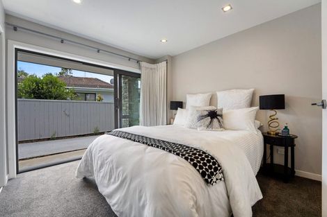 Photo of property in 128 Churchill Road, Rothesay Bay, Auckland, 0630