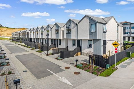 Photo of property in 7/21 Makomako Drive, Orewa, 0931