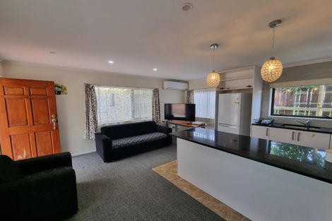 Photo of property in 109 Everglade Drive, Totara Heights, Auckland, 2105